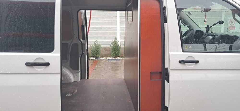 Wolkswagen T6 2016 preț 8700 euro motor 2000 cm 102 cp
