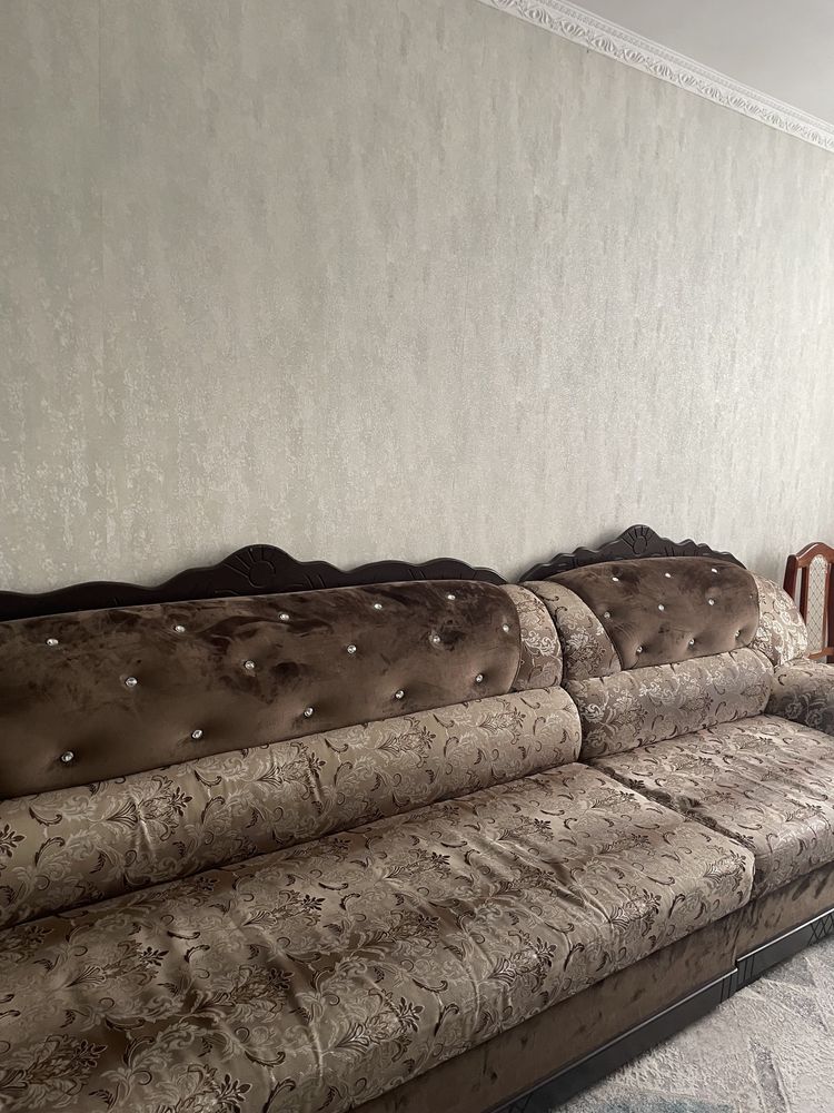 Диван для зала