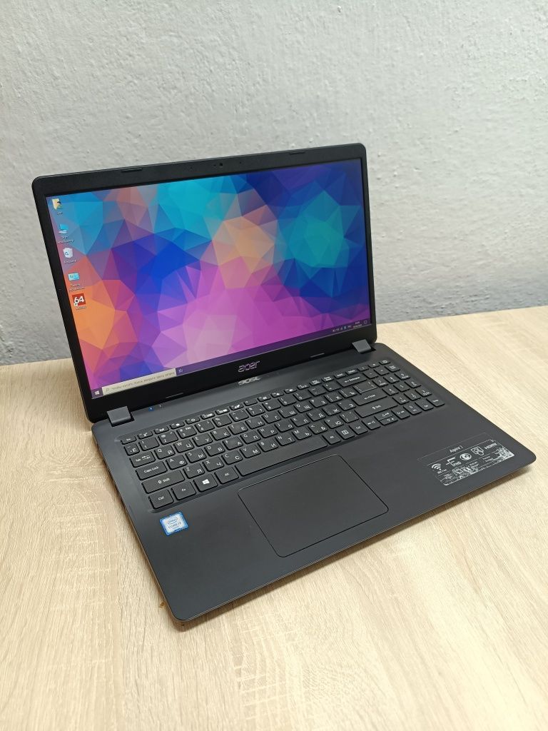 Ноутбук Acer. Core i3-6/DDR4 8Gb/SSD/HDD