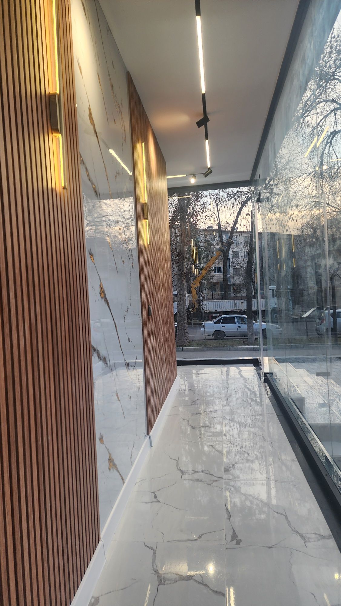 Sotiladi! 3 xonali, 95 m²  не жилой
