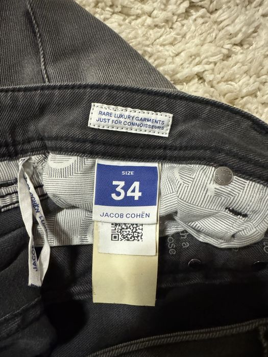 Blugi gri Jacob Cohen