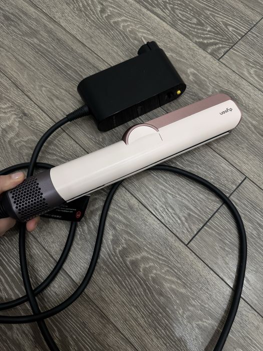 Продам dyson airtrait