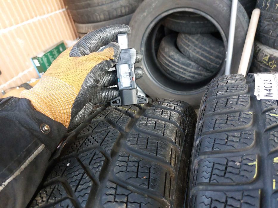 2бр.зимни гуми PIRELLI 205/40/18 86V DOT 2722