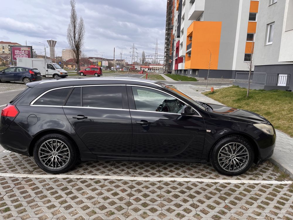 Opel Insignia 2010 2.0 TDI 160cp Manuala