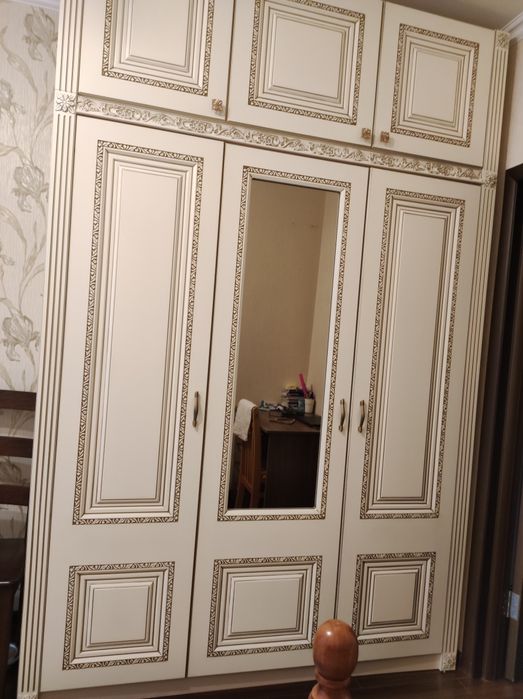 Шкаф в отличном состояний!