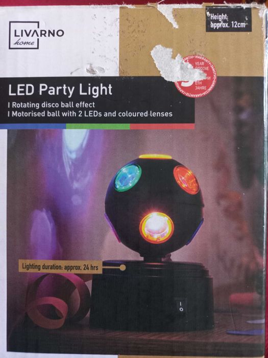 Лампички Хелоуин, коледни свещички, диско топка и др.