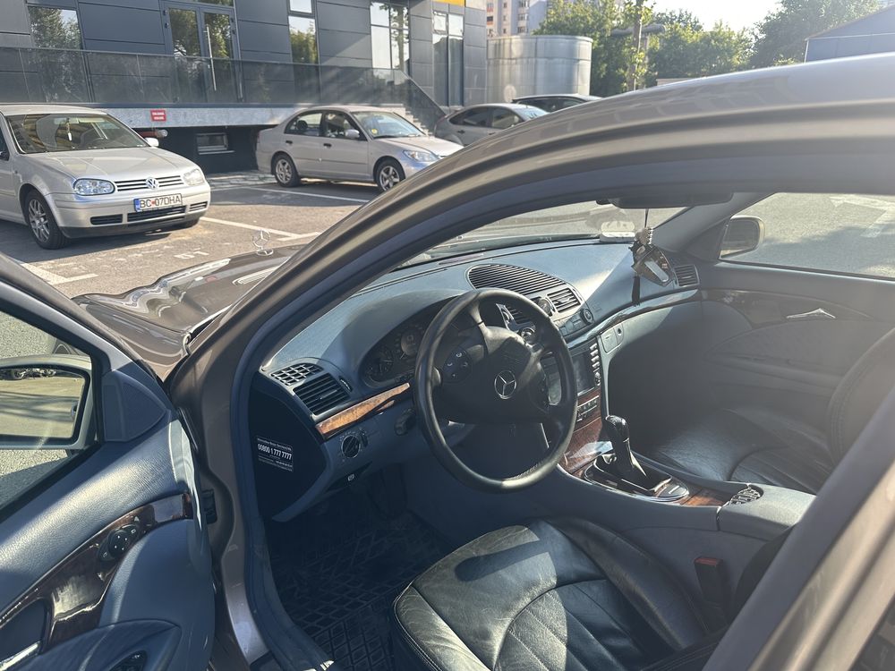 Mercedes Benz E200 ,w211