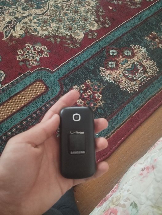 Samsung verizon gusto 3 srochni sotiladi