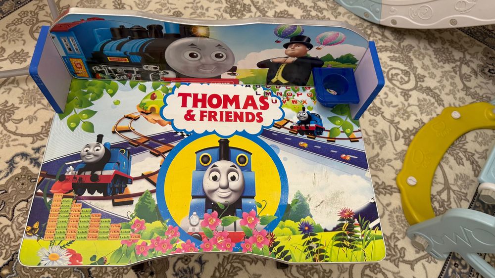 Детские столы б/у