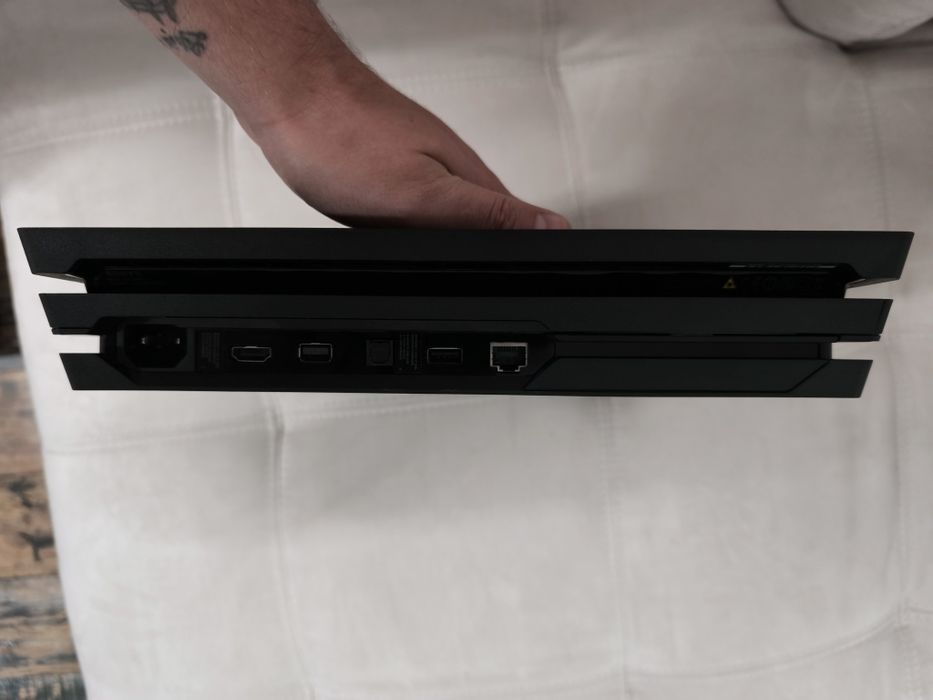 Playstation  4 Pro  1 Tb Impecabil