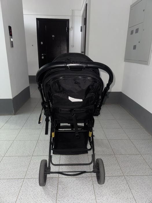 Продаю универсальную коляску