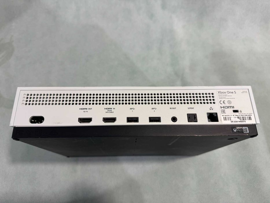 Конзола - Xbox One S / 780GB / X6