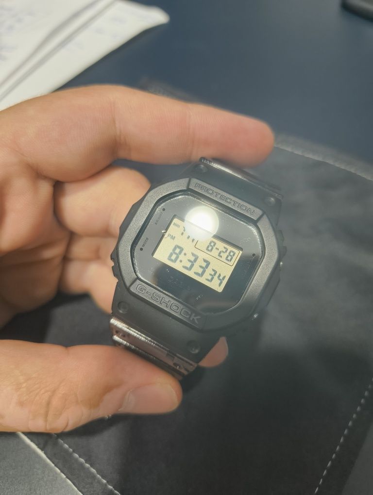 Часовник Casio G-Shock DW-5600SK-1