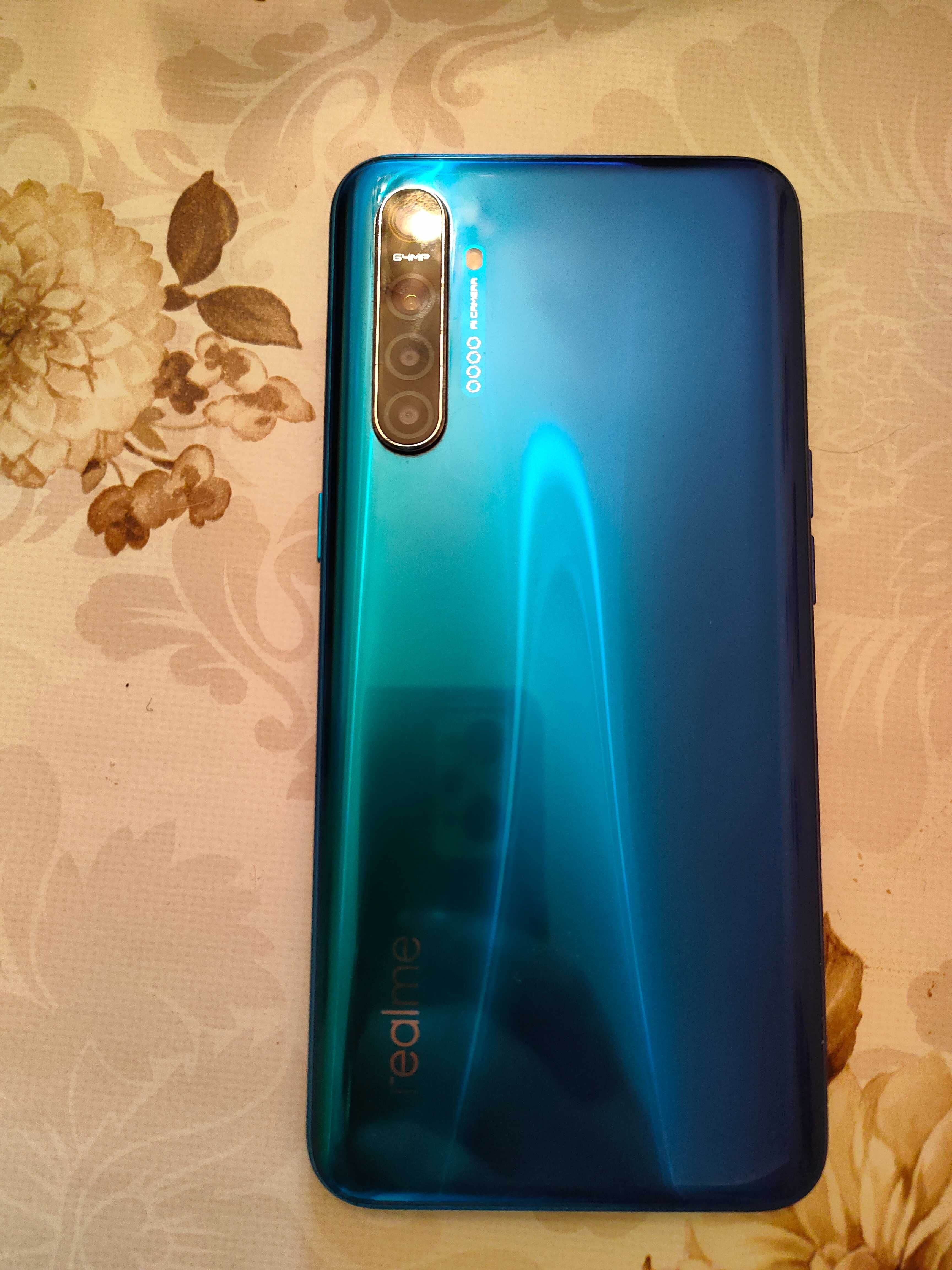 Продам Realme XT