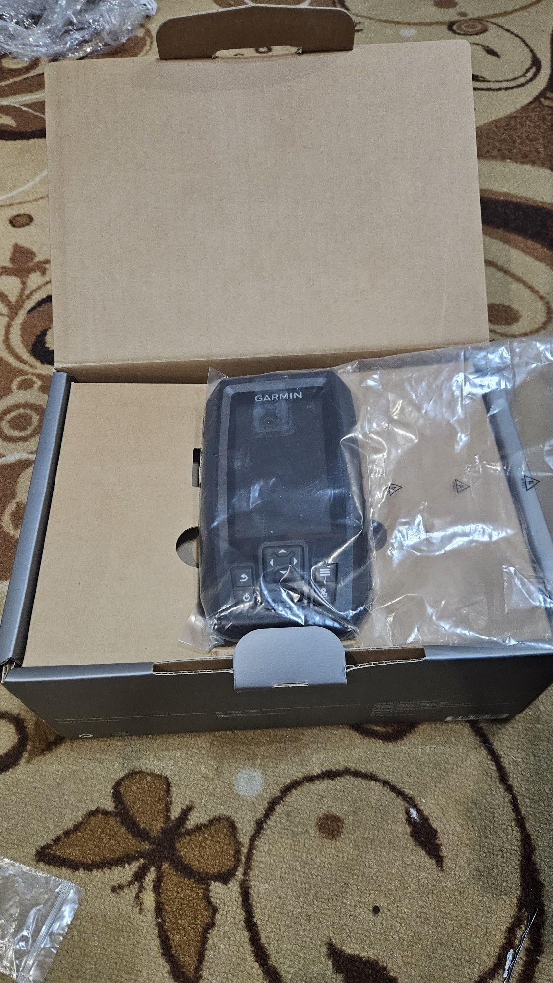 Эхолот Garmin STRIKER Vivid 4cv + transducer