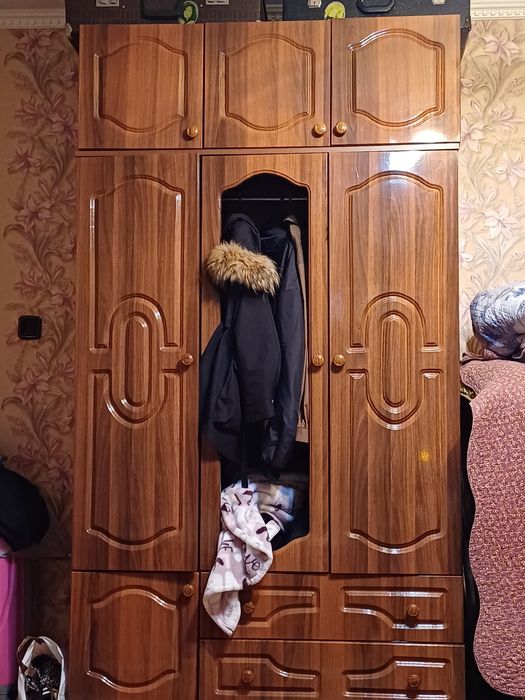 Шифонер айнасы жок