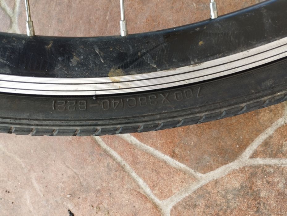 Vând piese de bicicleta, roti , furca telescopică