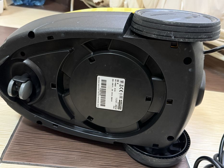 Aparat de curatat cu abur Karcher S 4