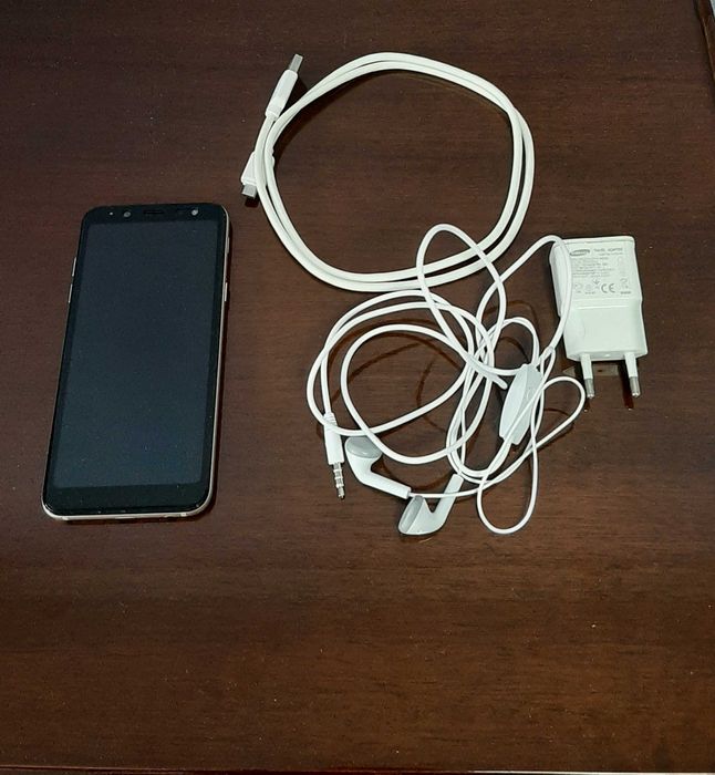 Телефон Samsung Galaxy A6