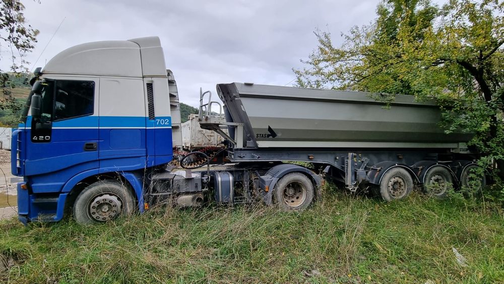 Iveco Stralis + Benă An 2012