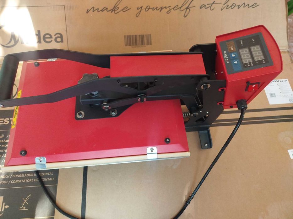 Термопрес,  ламинатор, кружка аппарат.