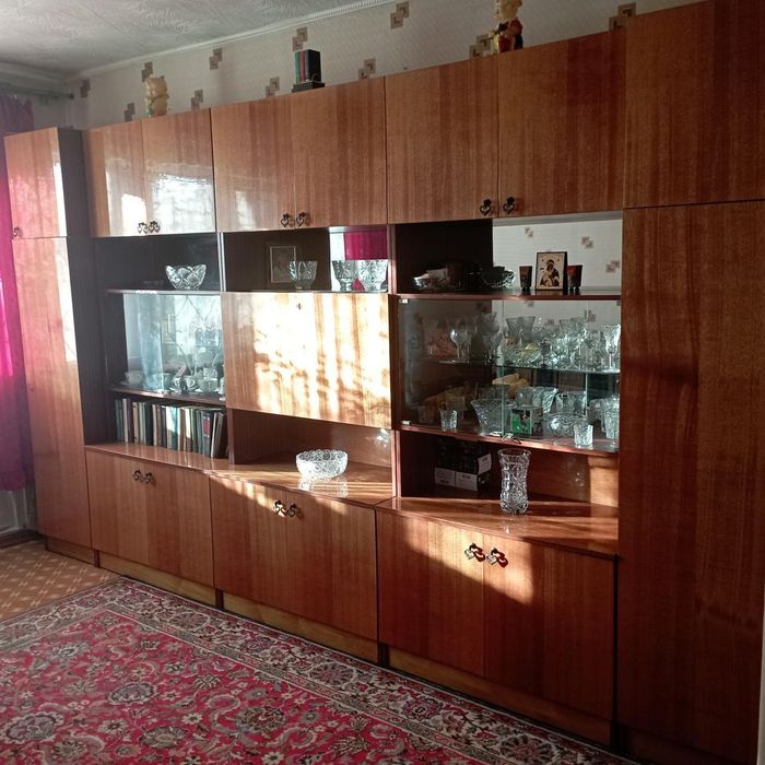 Продам стенку!!!