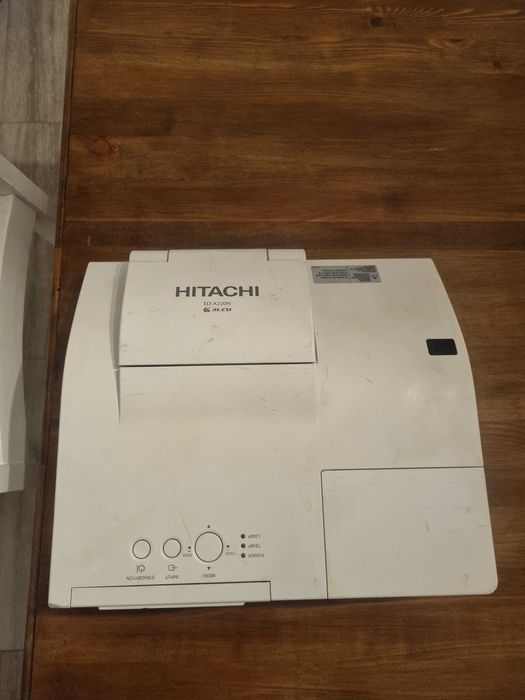 Proiector LCD Hitachi ED-A220N-3LCD