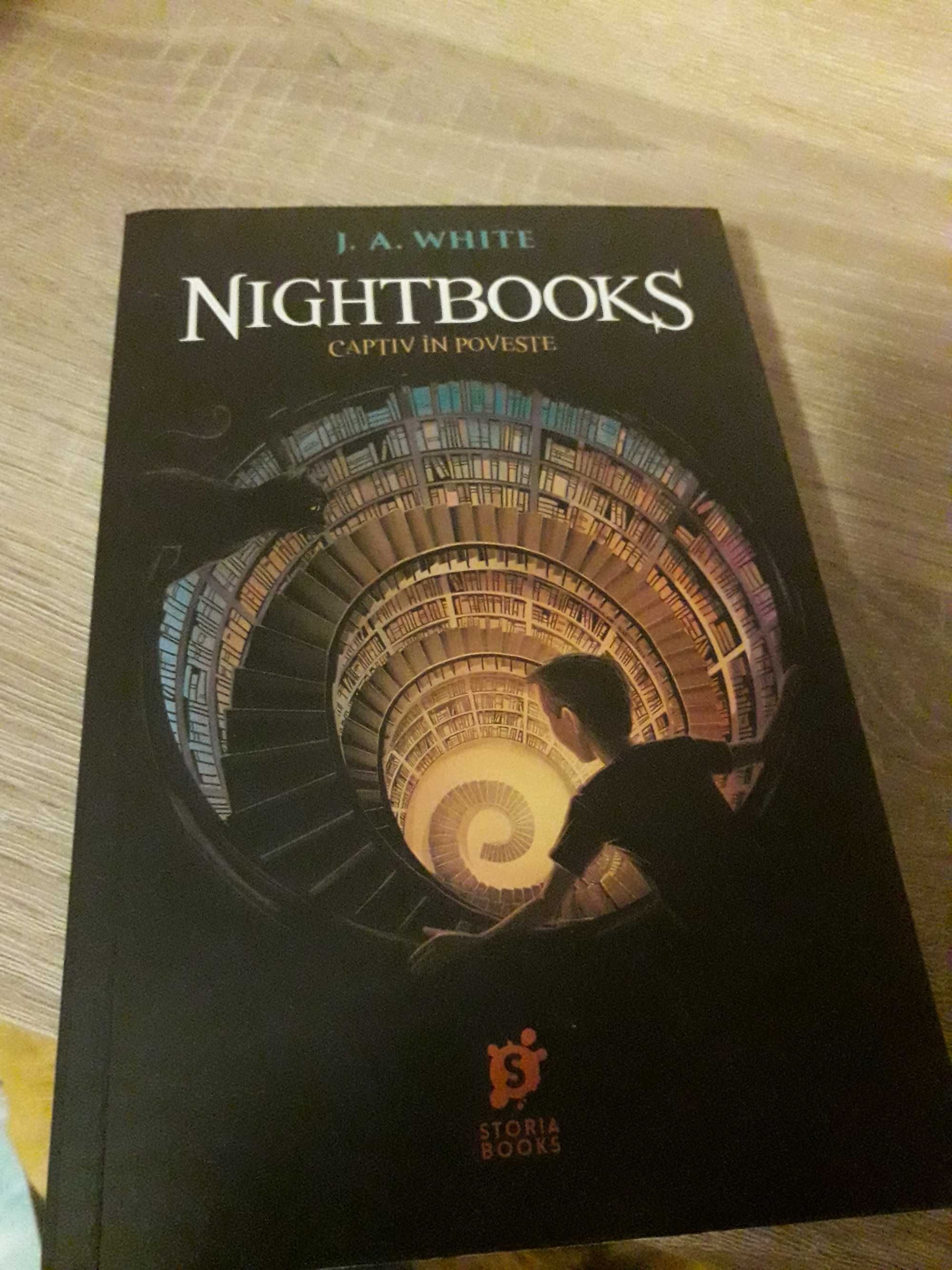 Nightbooks Captiv în poveste, de J.A. White (carte)