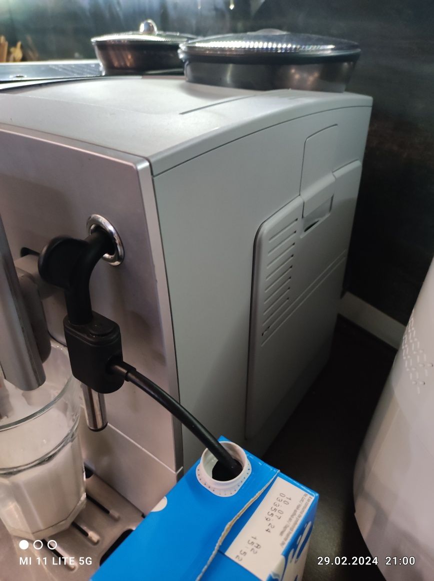 Espresor Siemens eq5 cu cafea boabe