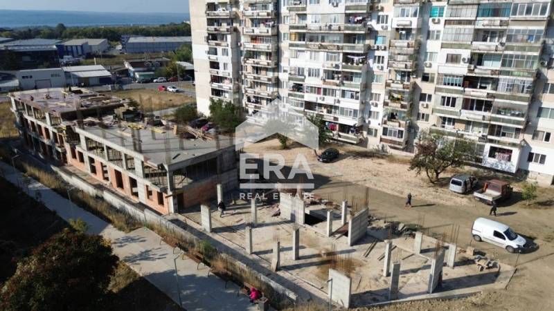 Тристаен ексклузивен апарамент за продажба, в новострояща се сграда, ж