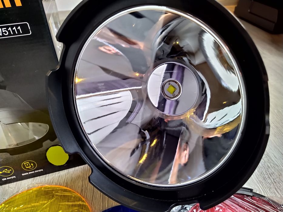 Lanterna W5111 LED XHP90.3-OC cu Trepied, Reflector Mare 20 cm