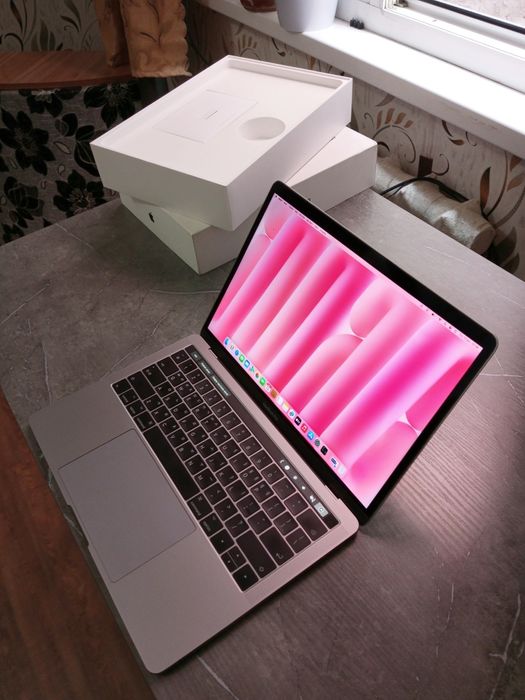 Apple MacBook PRO. 512Gb. Full комплект. ideal. Touch Bar/Touch ID.