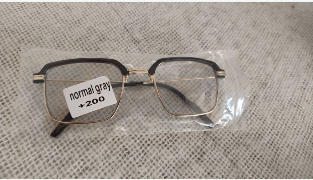 Ochelari fotocromatici pentru  citit sau vedere lentilă heliomată +2