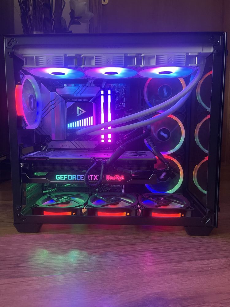 Геймърски компютър/ I9 12900K/Водно/32GB/RTX 3090 24GB/2TB SSD