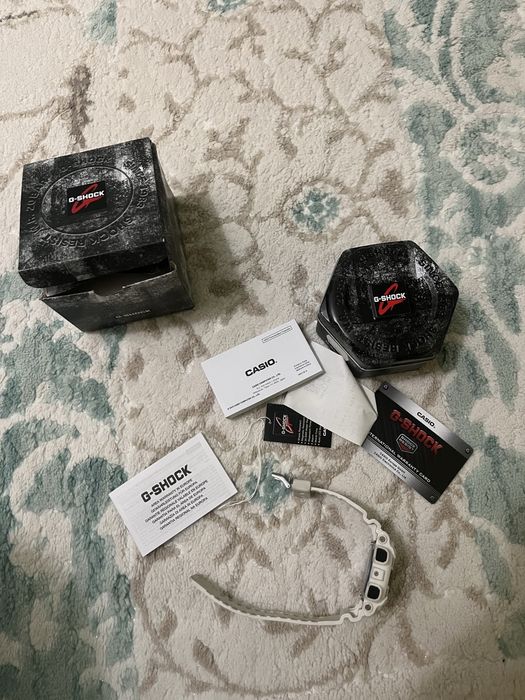 Часовник G-shock