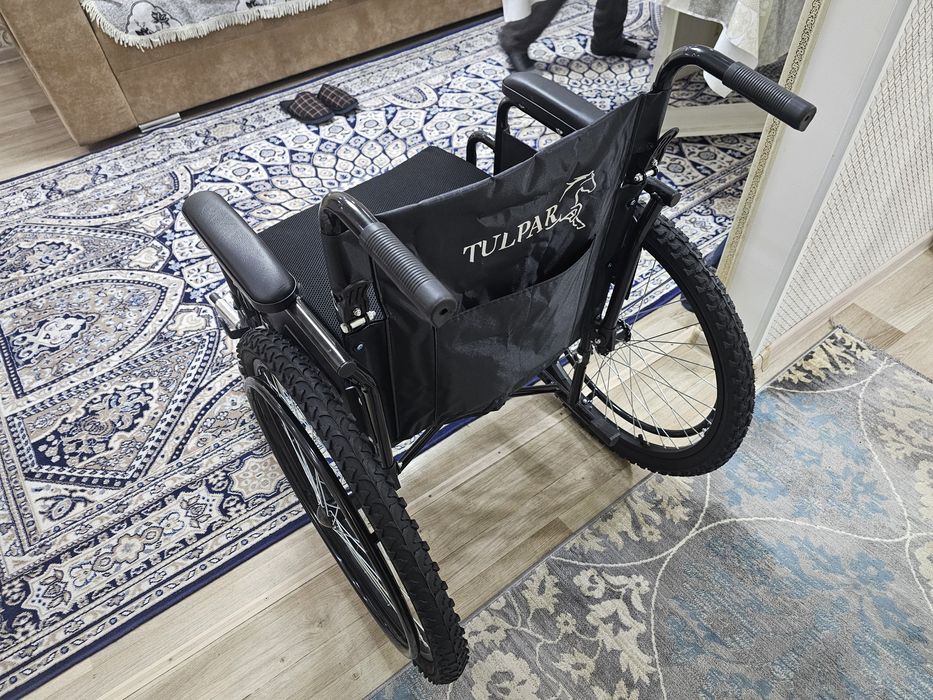 Продам новую инвалидную коляску прогулочная