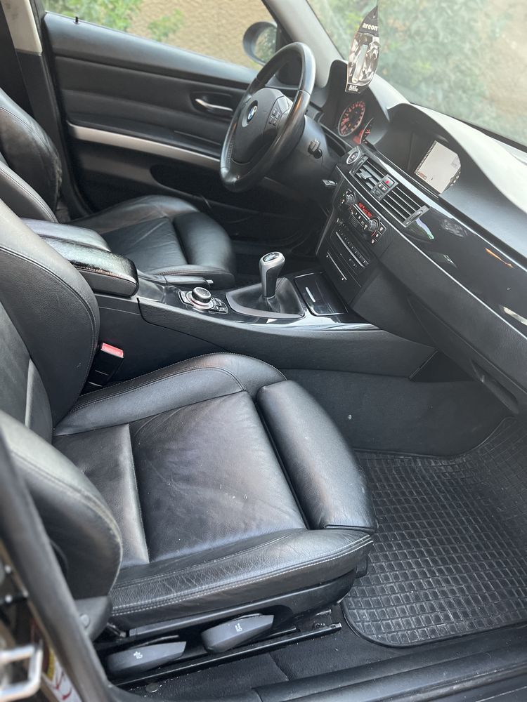Bmw e90 325i 245cp