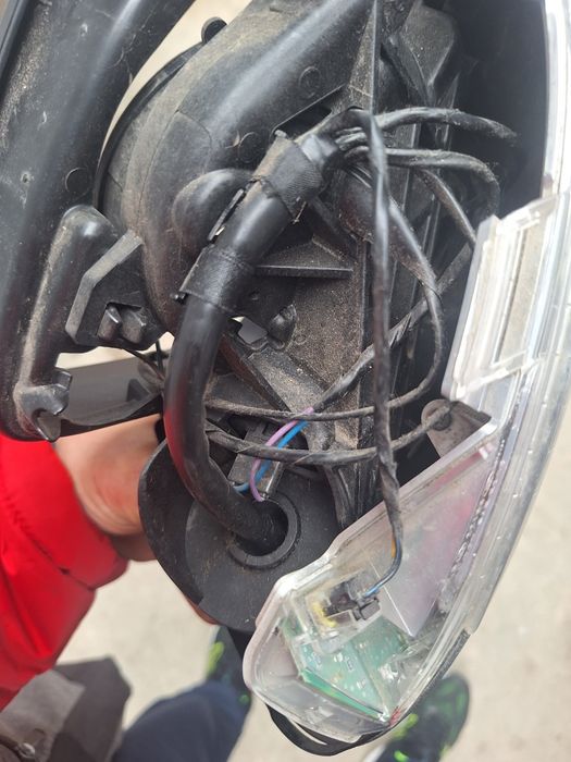 Oglinda stanga, dreapta, cu rabatare sau fara passat B8