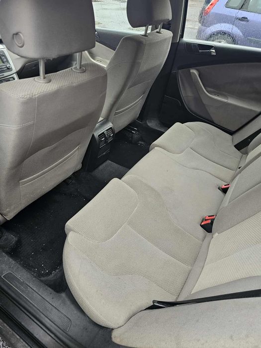 Vw passat b6 2000 tdi 140 de cai. Masina rulează foarte