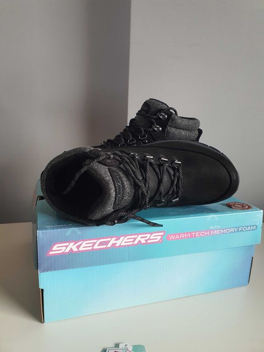 Skechers ниски ботуши с връзки