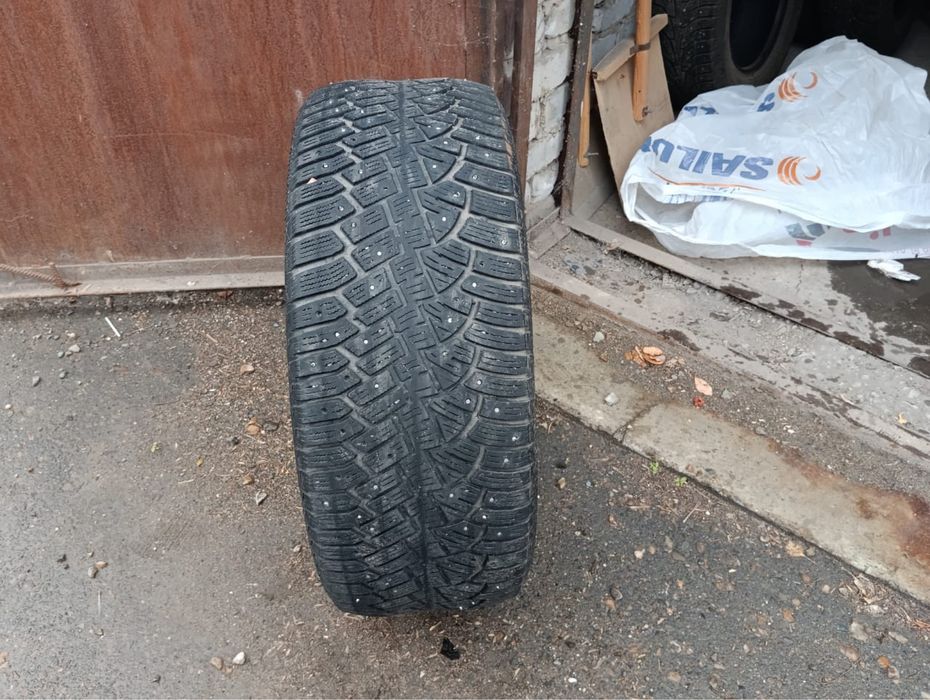 Б/у шины для автомобиля с размером 285/60/18