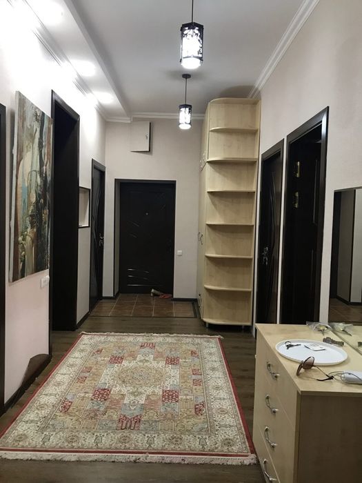 Срочно продажа 4/3/3
Мирабадски район 
Транспортный институт 
111 кв.м