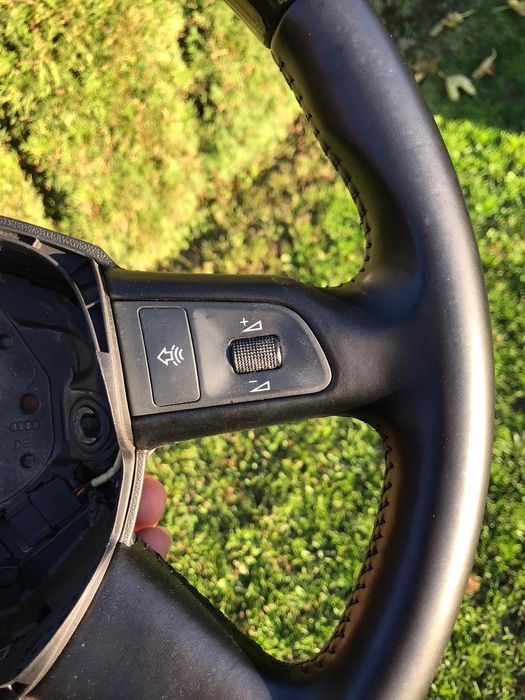 Махагонов волан за Audi A4 A6 A8