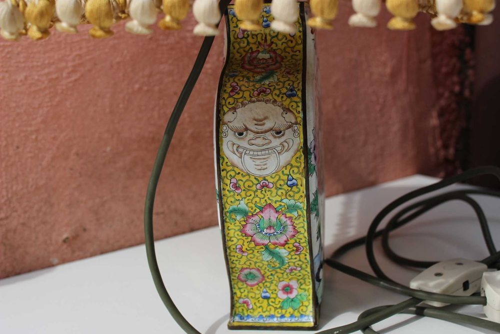 Lampa CANTON ENAMEL - BEIJING - CHINA, Famille Rose, lucrata manual