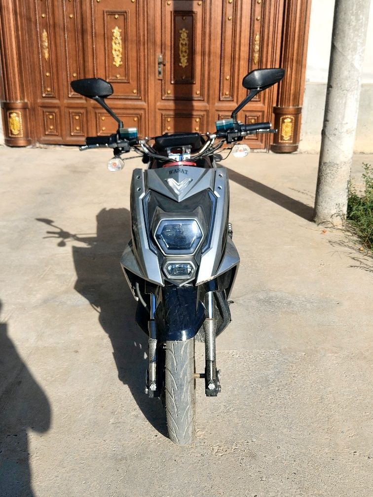 skuter wasat elektroniy Holati yaxshi ideal