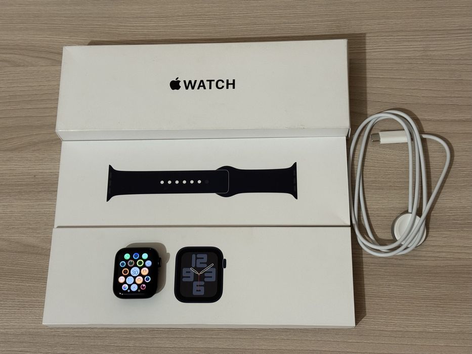 Смарт-часы Apple Watch SE GPS Gen.2 2024 S/M 40 мм черные