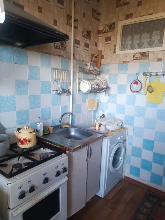 Юнусабад 15, 4/5/5, балкон 2*6.