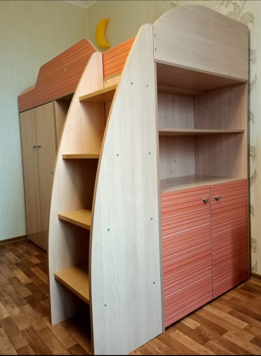 Кровать-чердак Радуга