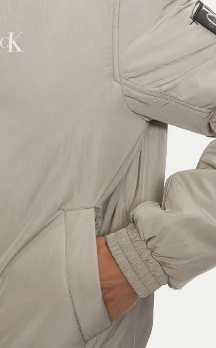 Ново яке  Calvin Klein