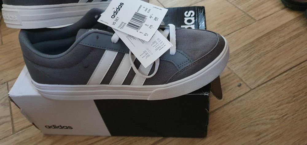 Adidas(Tennis Gri),43.